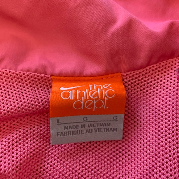 Nike Pink Lightweight windbreaker in size Large - Picture 3 of 3